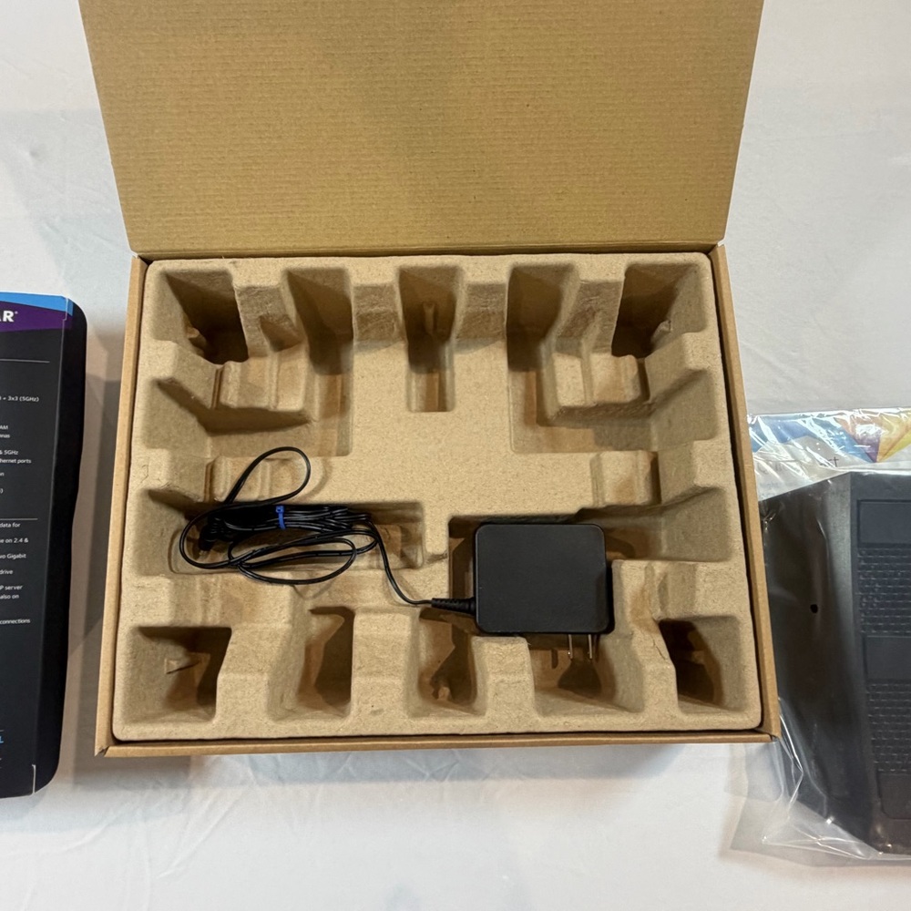 NETGEAR‎ Nighthawk X6S AC3000 Tri-Band WiFi Router Model# R7900P - Picture 10 of 13